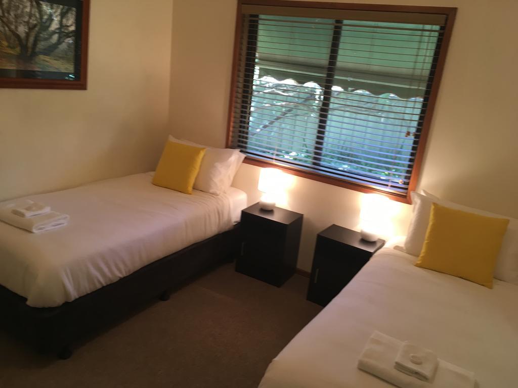 Acorn Lodge Bright Kültér fotó